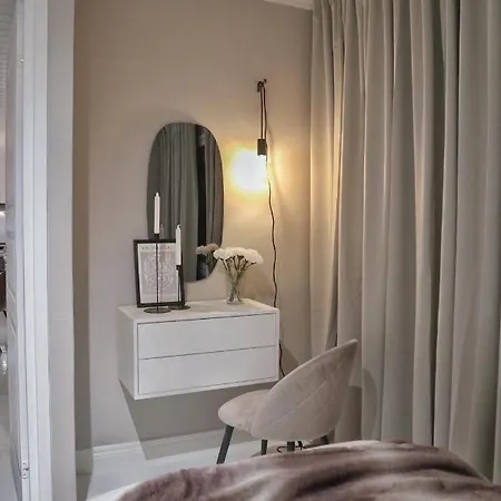 Atmospheric & Exclusive - Upper Haven